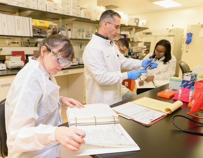 top-10-biopharma-lims-and-eln-software-for-your-lab